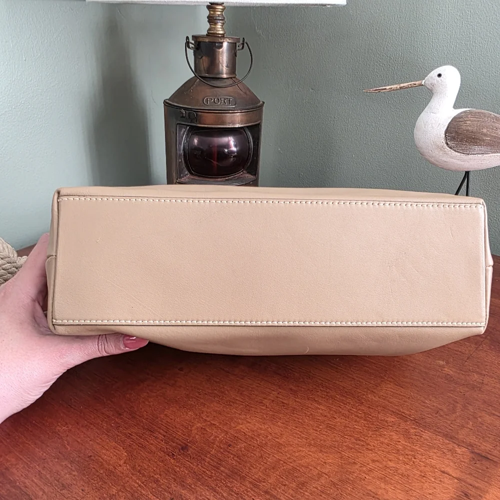 Etienne Aigner Tan Leather Hobo Shoulder Bag Minimalist Y2K